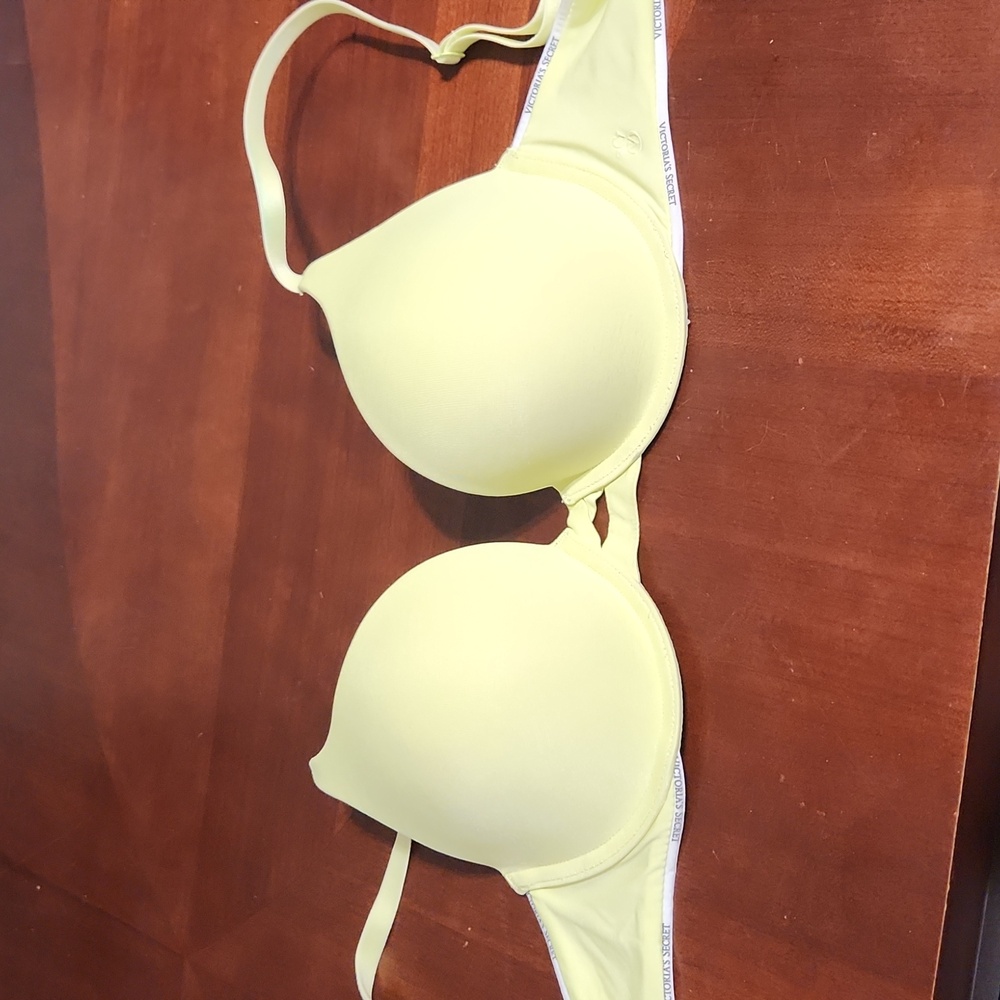 Victorias Secret bra